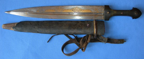 19th Century Caucasian Kindjal with Gold Inlaid Blade